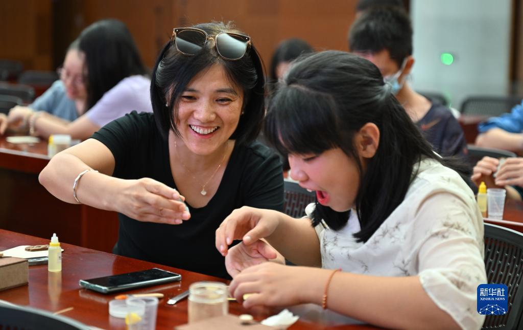 抢庄牛牛棋牌苹果版下载